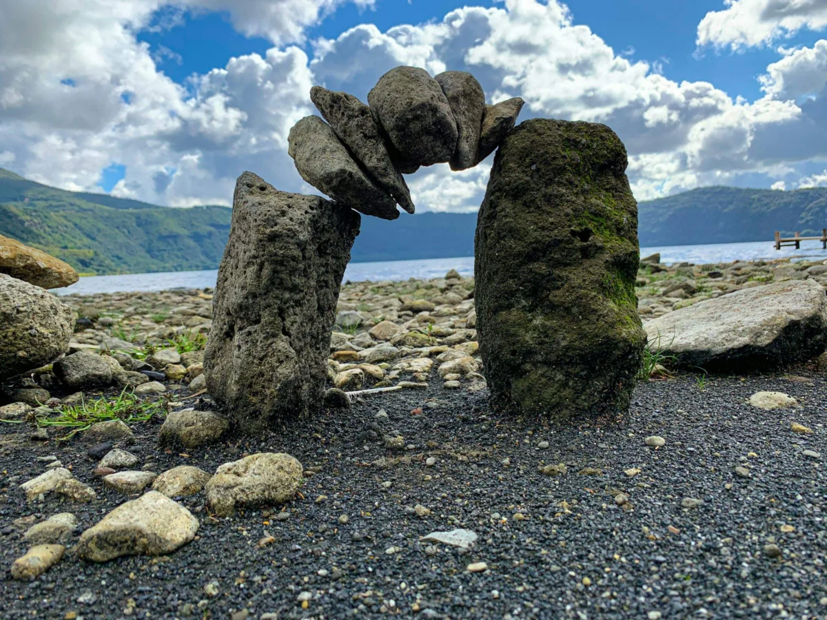 Quiet Strength: Unpacking Equanimity’s Role in Modern Life and Ancient Wisdom