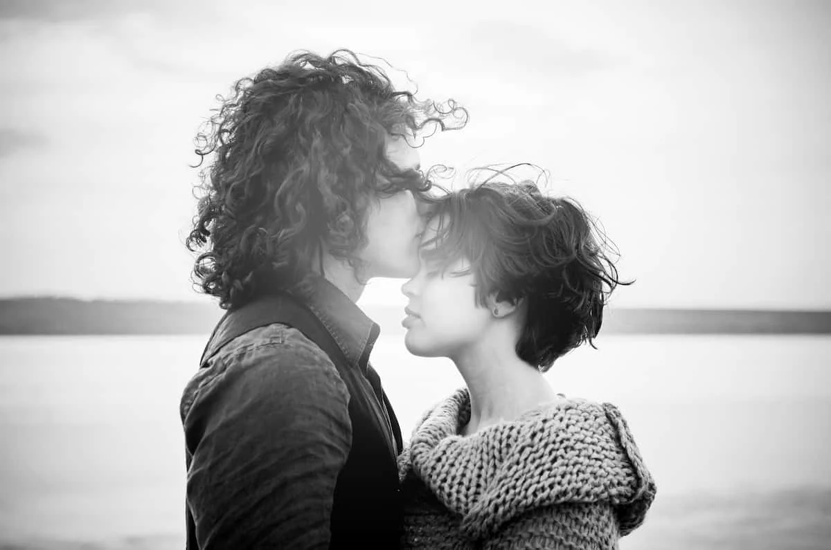 The Simple Act of Compassion Boosts Your Well-being, Even If Your Partner Doesn’t Notice