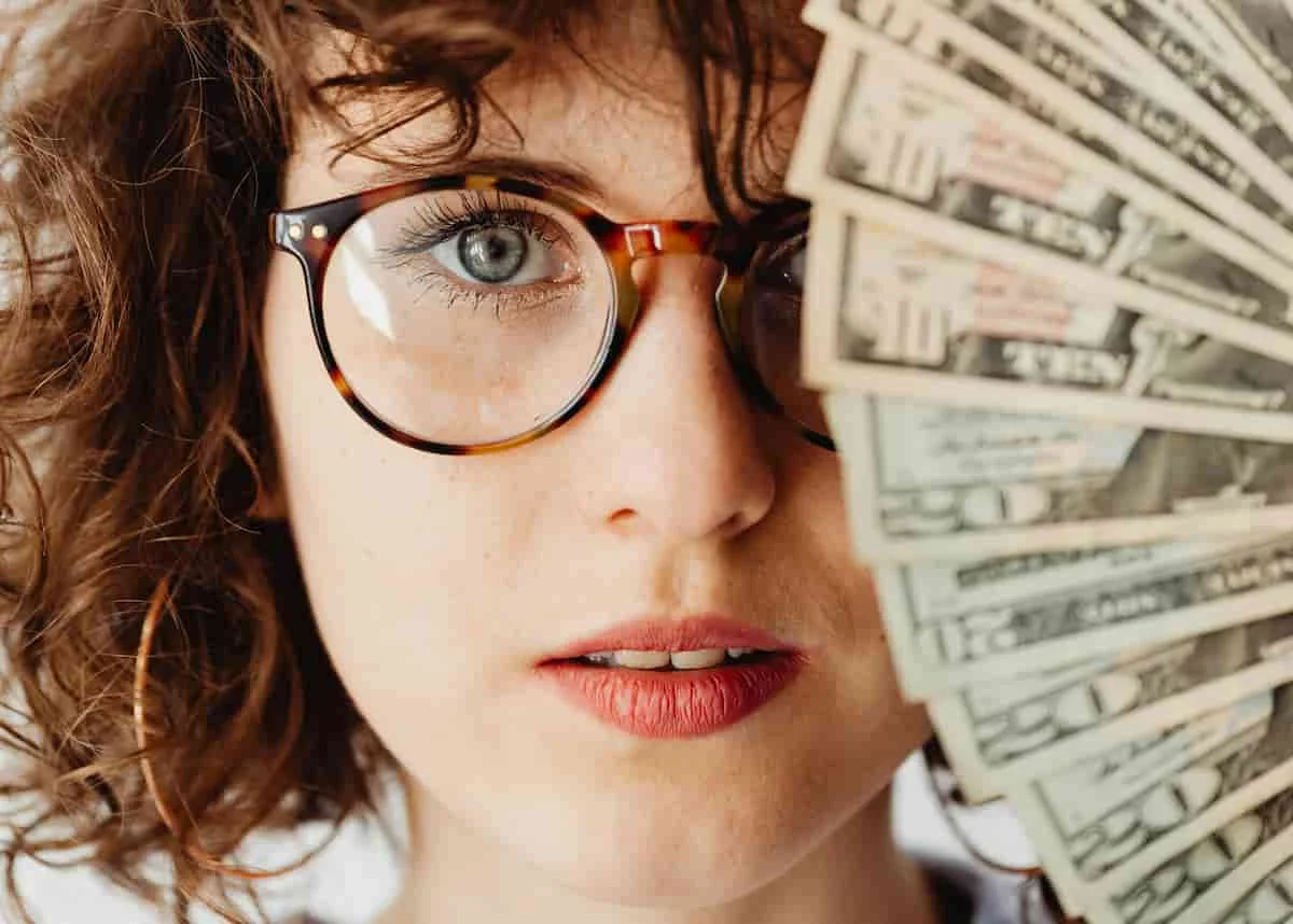 Money Shapes Your Happiness, Decisions, and Relationships in Surprising Ways