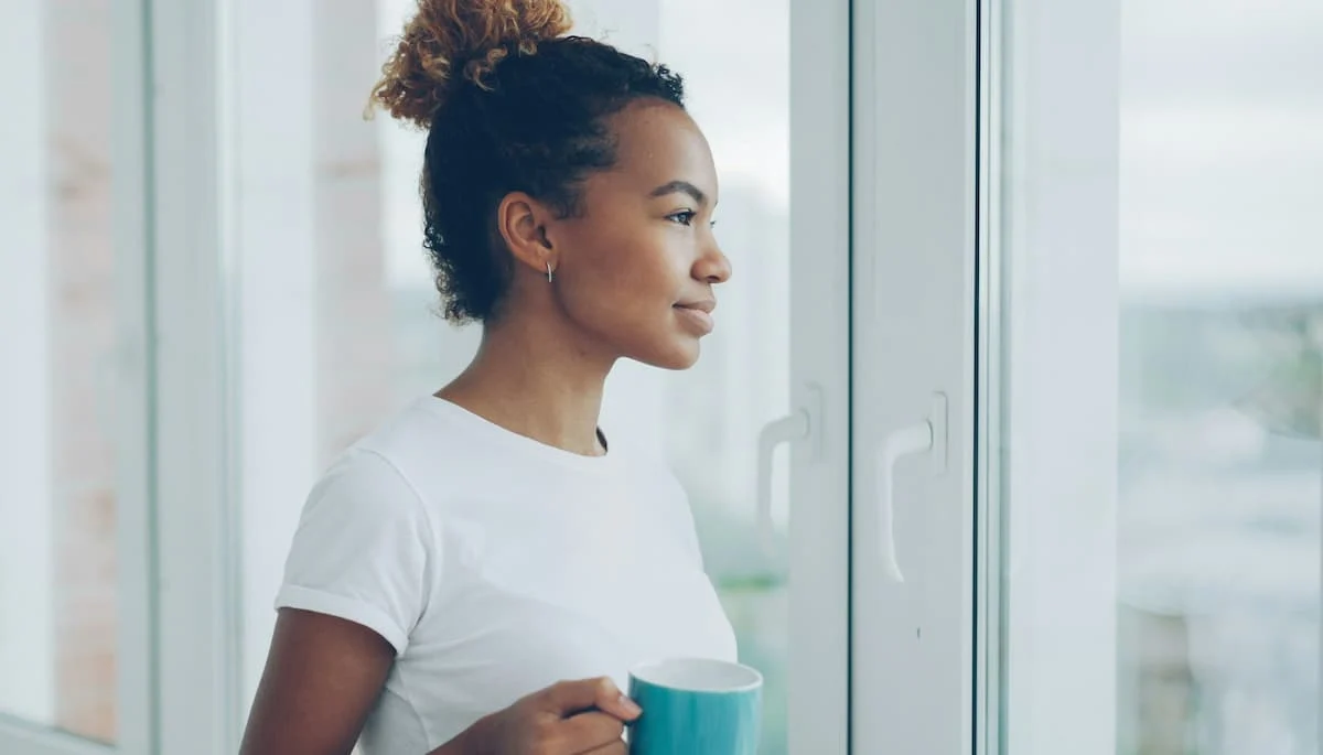 Night Owls and Early Birds Exhibit Profound Differences Across Personality, Wellbeing, Habits, and Brain Function